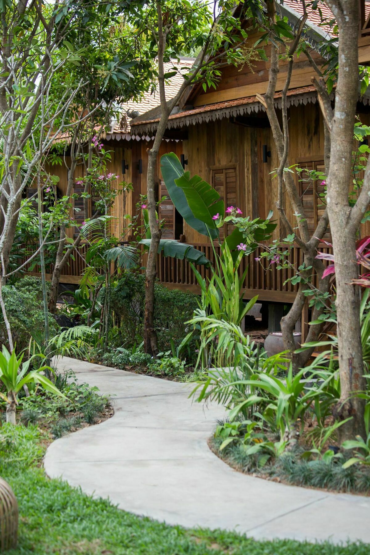 Isann Lodge Siem Reap Exterior photo